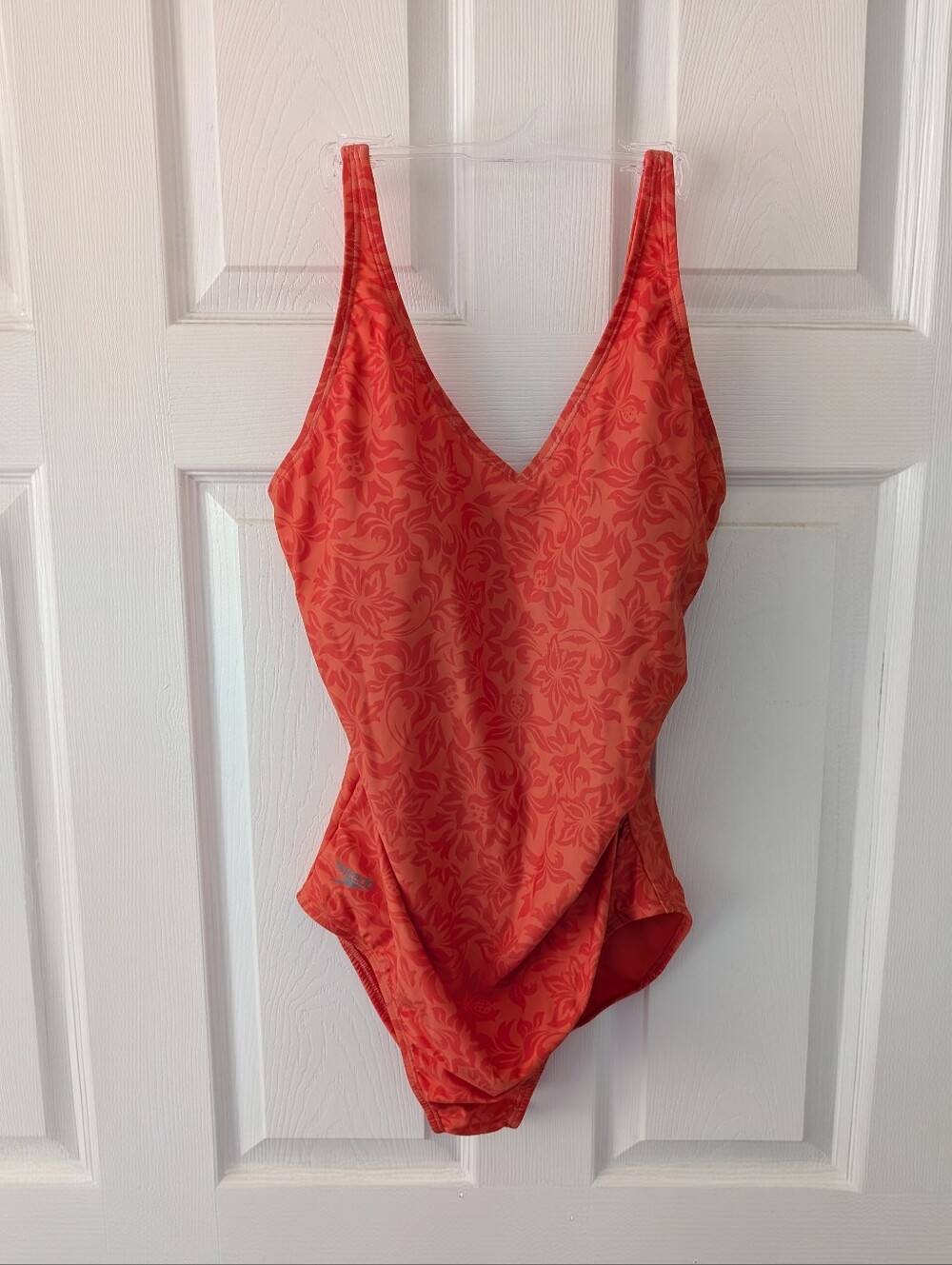 Speedo Printed V-Neck One Piece Bathing Suit